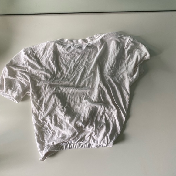 White low criss cross tshirt - Picture 3 of 3